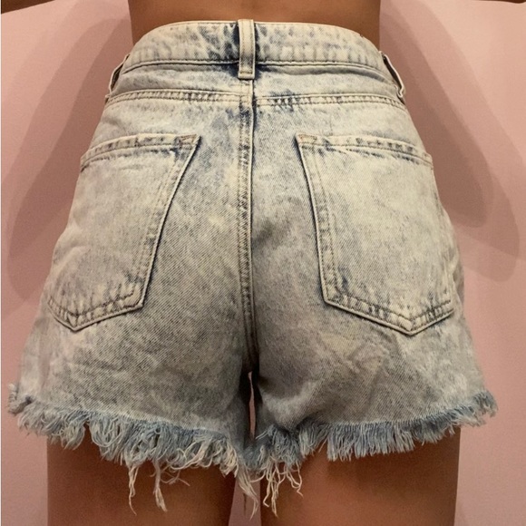 Garage Denim, Mom shorts, in a size 0/24. Copper button + blueish white wash. - Picture 5 of 8